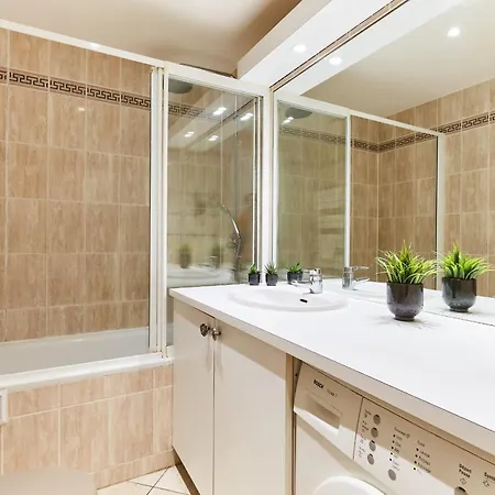 Serenty - Latin Quarter - 1br With Balcony 아파트
